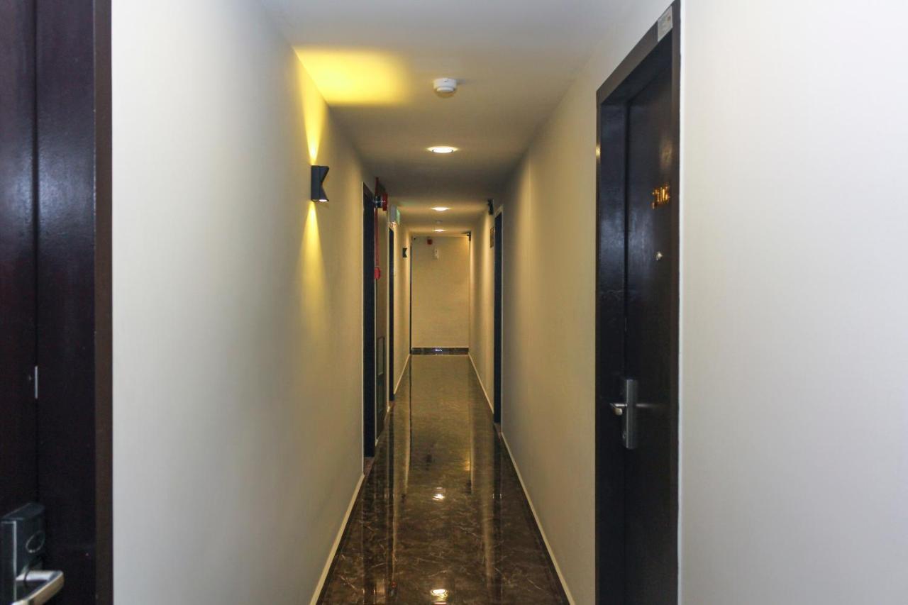 Oyo 90027 Happy Hotel Johor Bahru Exterior foto